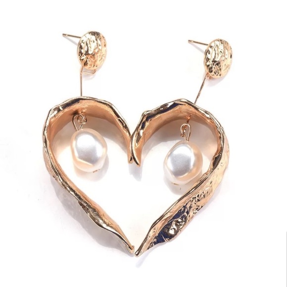 Pearl Drop Leaf Earrings - Picture 4 of 6